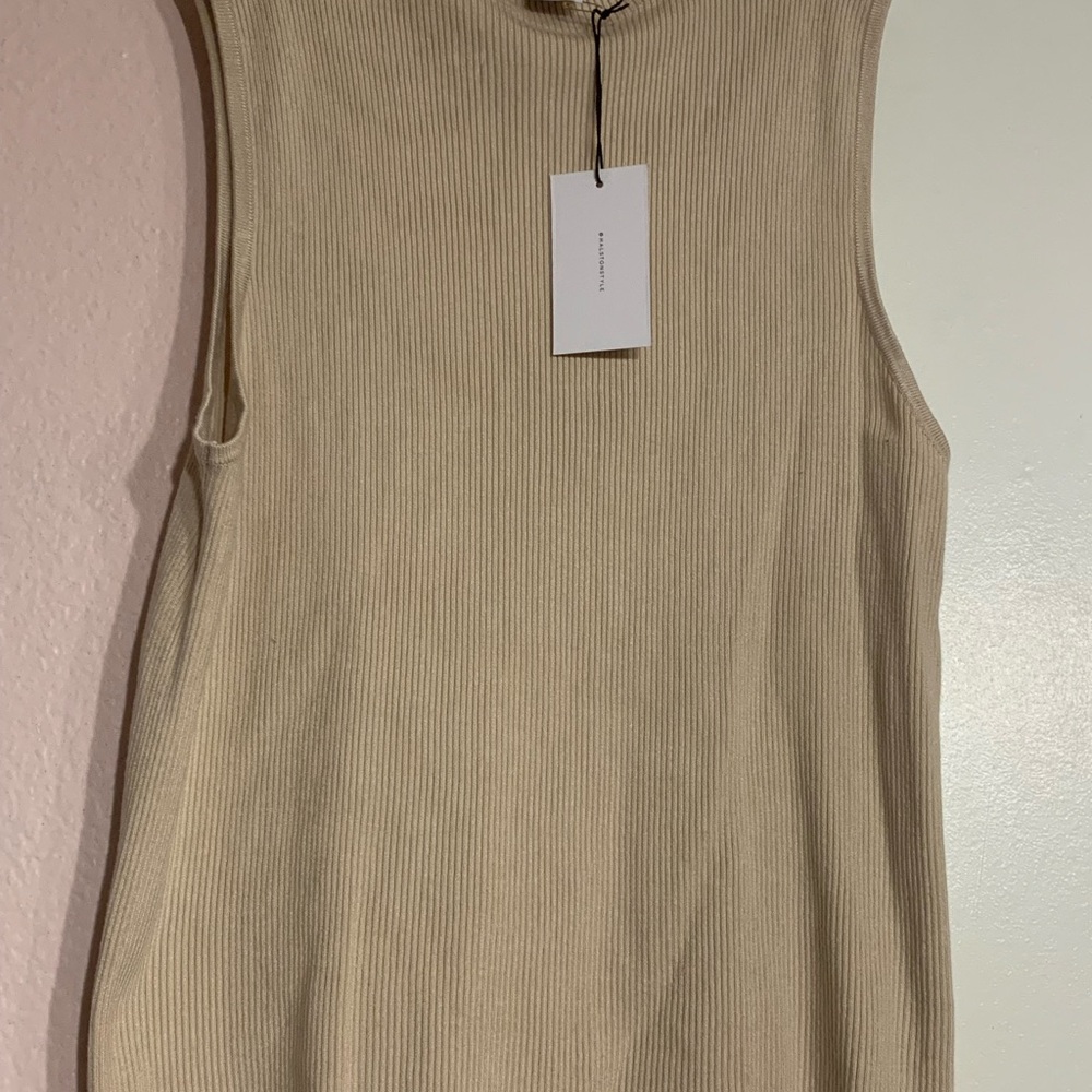 Sleeveless Ribbed Tan Cream Top by Halston